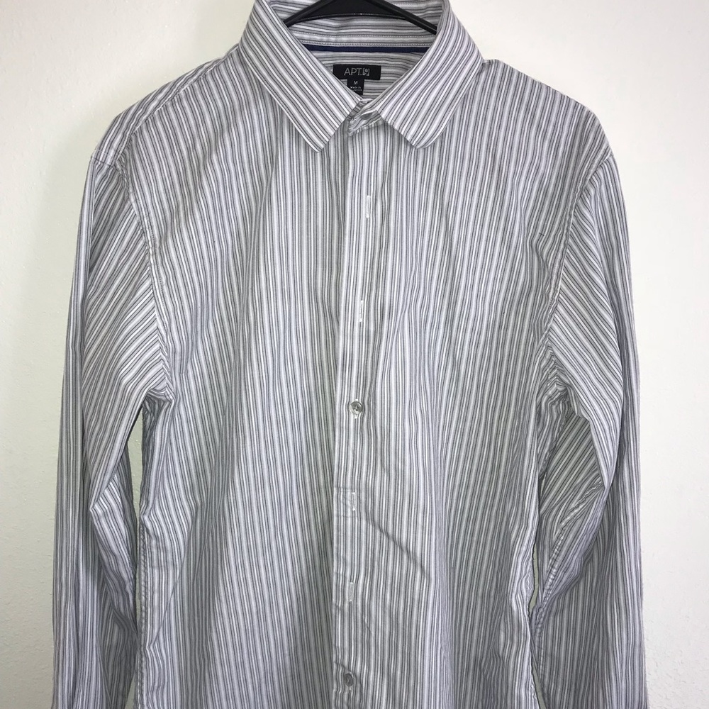 Men’s long sleeve button down